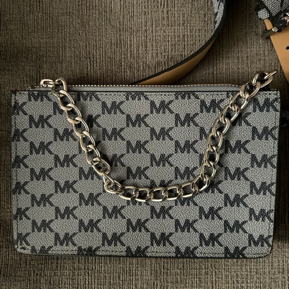 Michael Kors Belt Bag - Picture 1 of 5